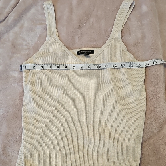 Banana Republic Beige Ribbed Tank Top Size L - Picture 7 of 8